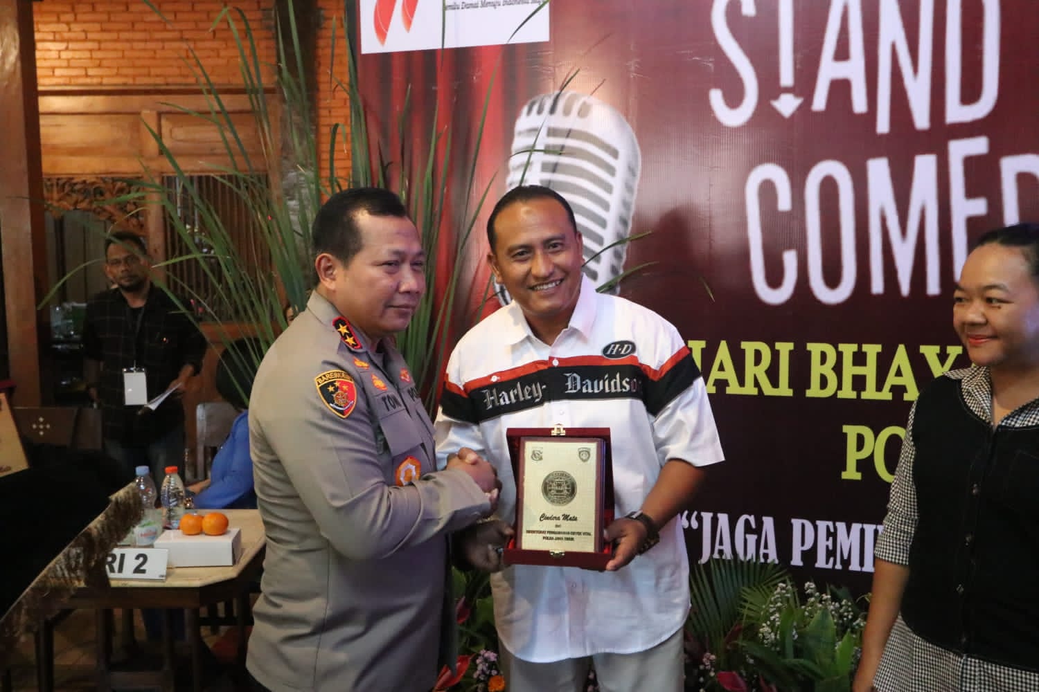 Kompetisi Stand Up Comedy Polda Jatim Meriahkan Hari Bhayangkara ke-77 tahun 2023