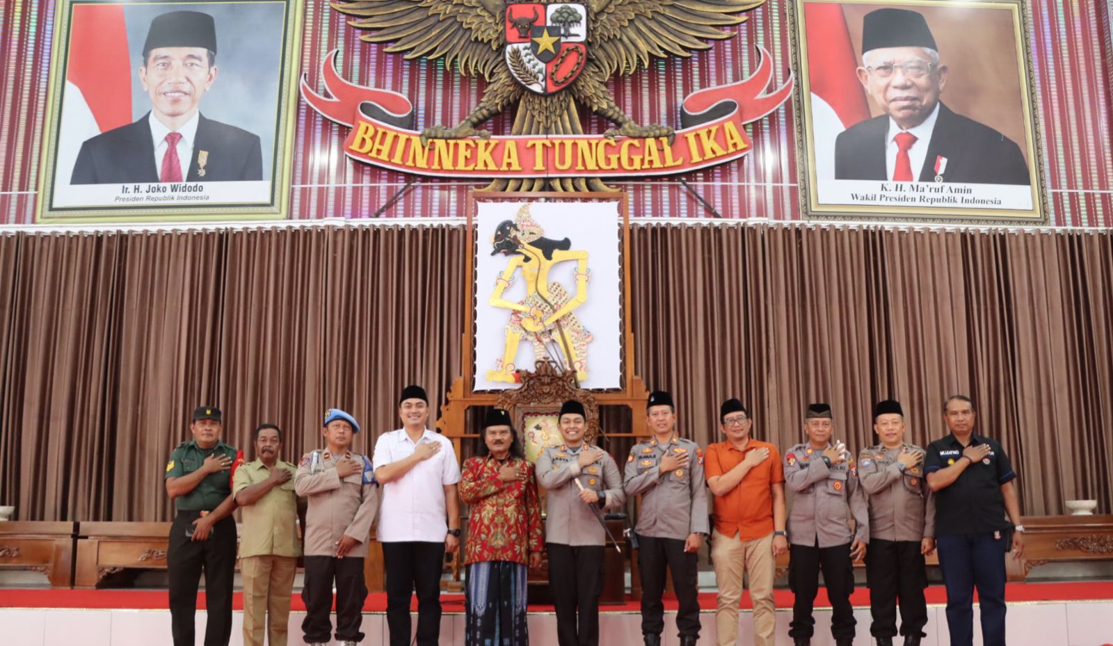 Sampaikan Pesan Pemilu Damai 2024 Kapolres Tulungagung Rangkul Toga Tomas