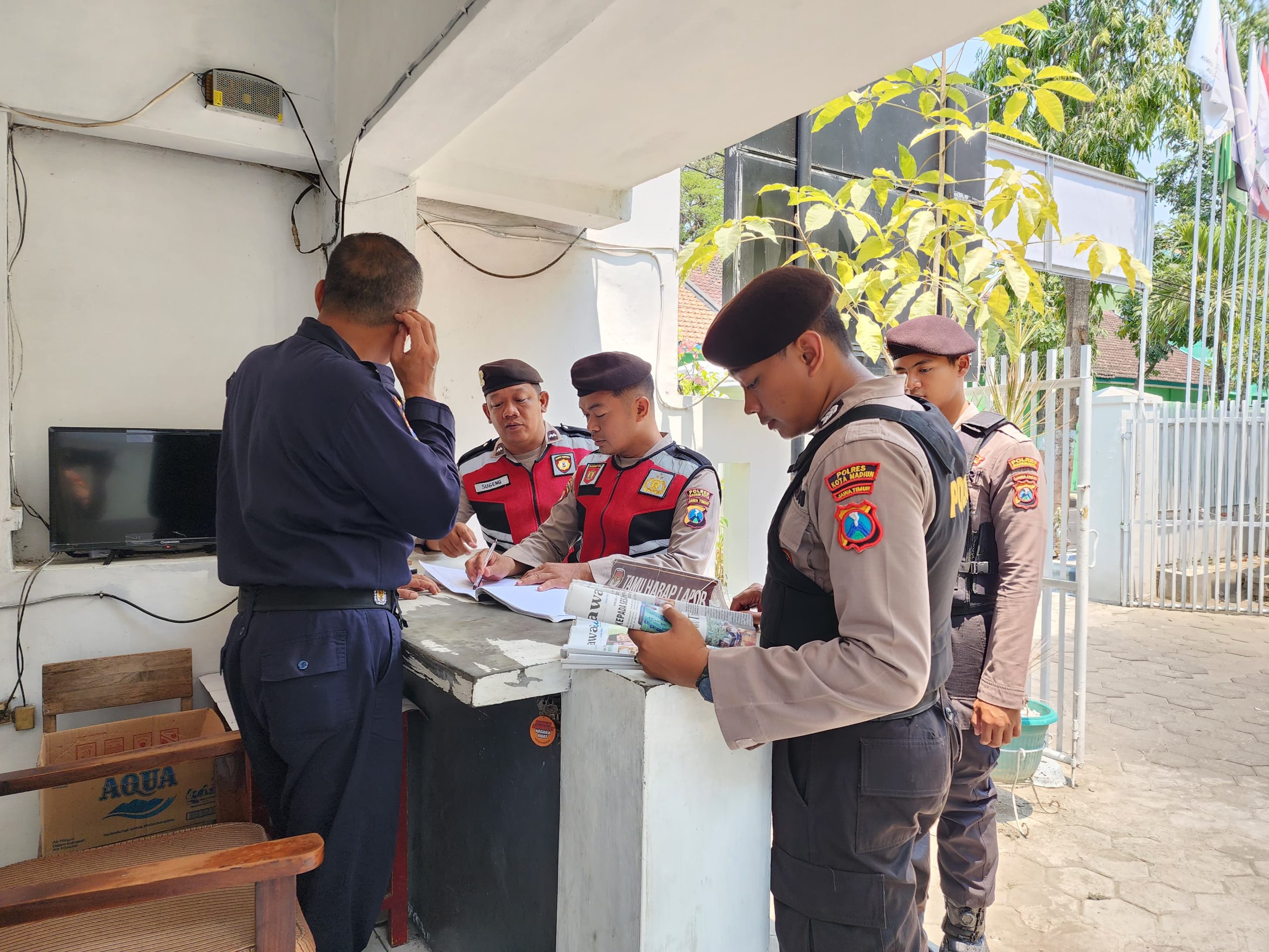 Pastikan Tahapan Pemilu 2024 Aman Pores Madiun Kota Gelar Patroli