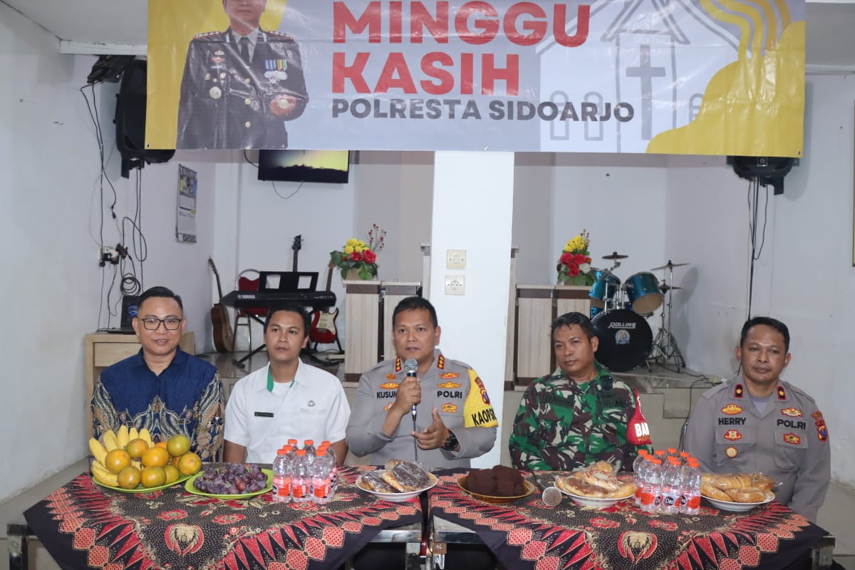 Minggu Kasih Polresta Sidoarjo, Ngobrol Kamtibmas Bersama Umat Nasrani