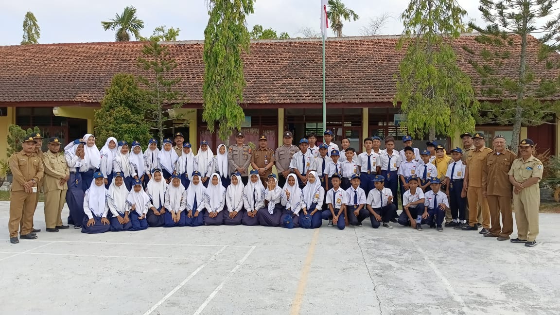 Polsek Pucuk Laksanakan Pembinaan Dan Penyuluhan Di Sekolah Guna Cegah Kenakalan Remaja