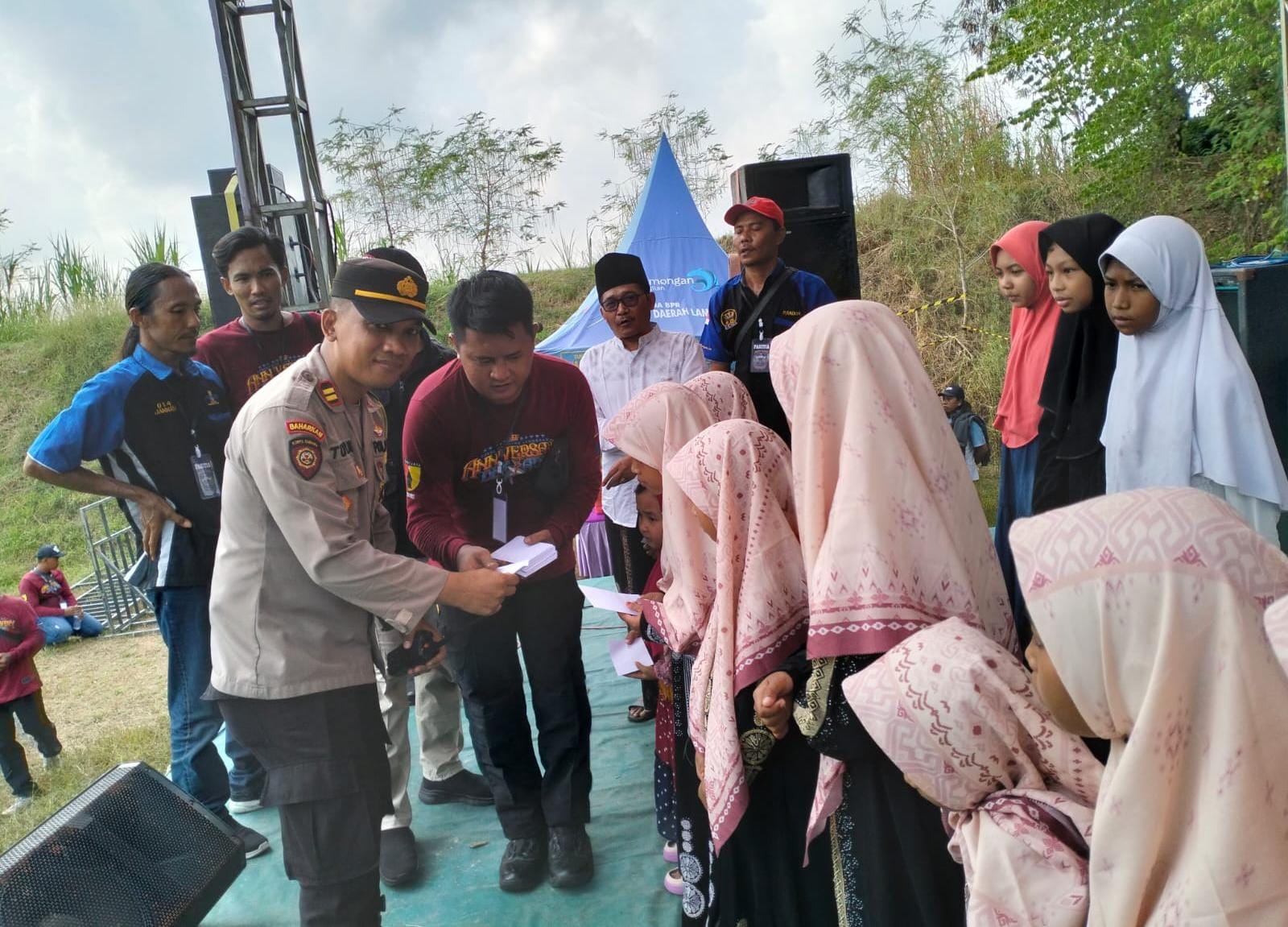 Polres Lamongan Laksanakan Pengamanan Acara Komunitas Motor