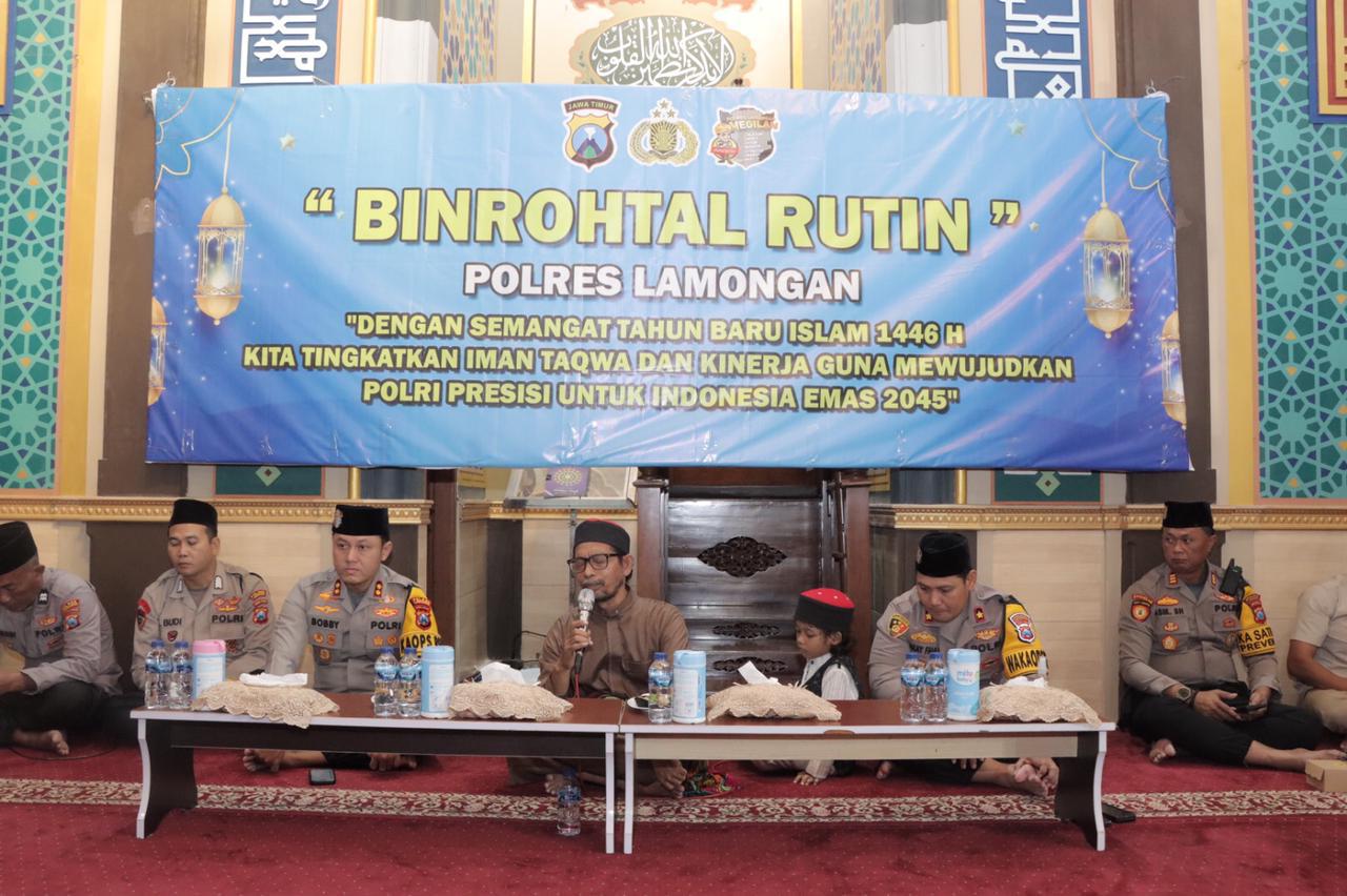 Polres Lamongan Gelar Binrohtal dan Santunan Anak Yatim dalam Rangka Peringatan Tahun Baru Islam 1 Muharam 1446 H
