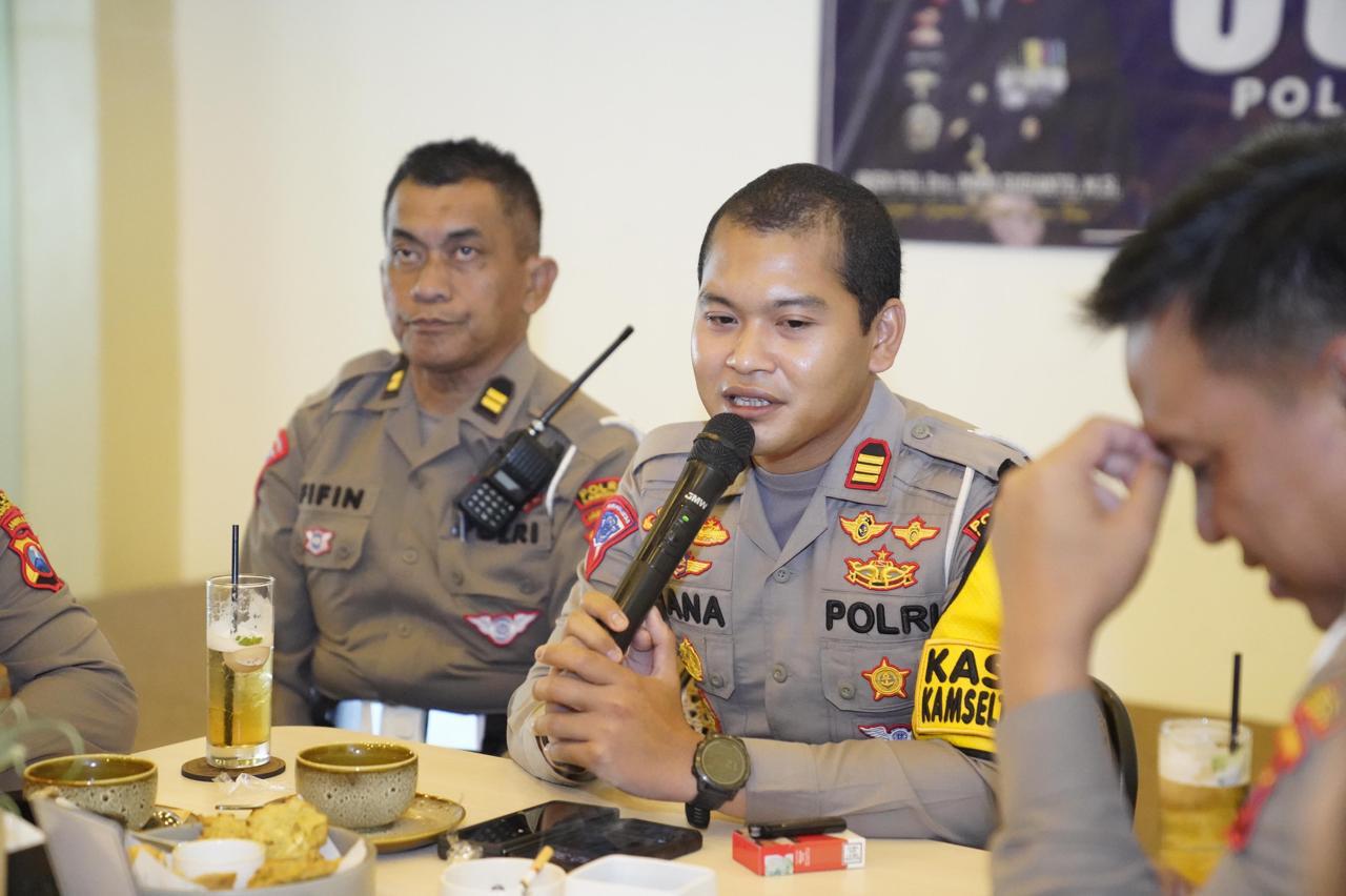 Satlantas Polres Lamongan Gelar “Jumat Curhat” Bersama PO Bus, Bahas Keselamatan dan Ketertiban Lalu Lintas