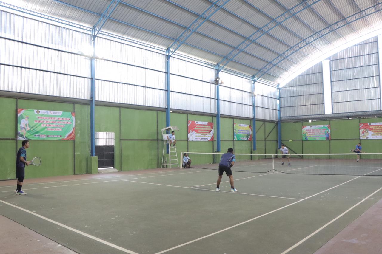 Wakapolres Lamongan Hadiri Pembukaan Kejuaraan Tenis Lapangan dalam Rangka HUT RI ke-79