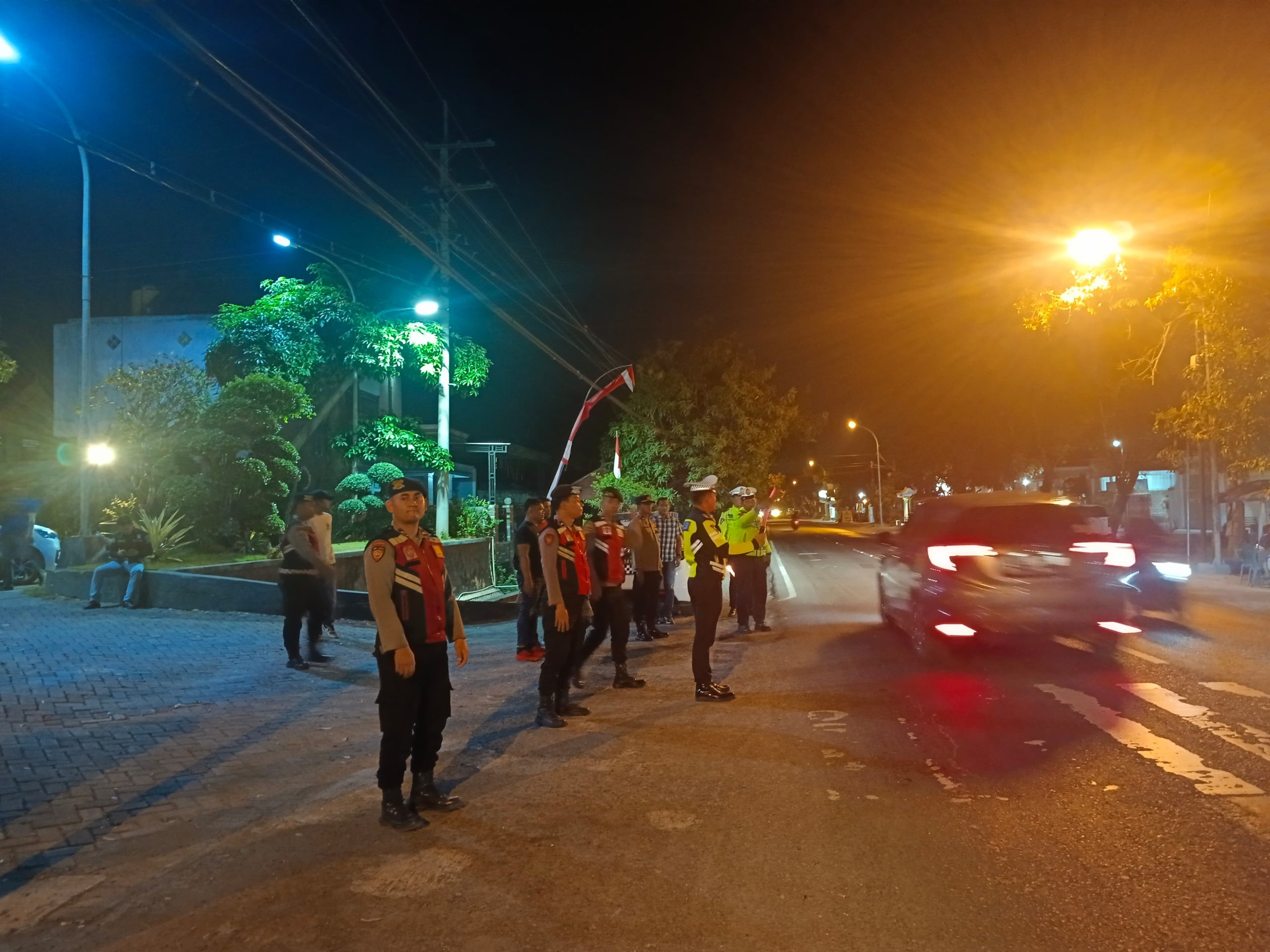 Pastikan Situasi Wilayah Aman Dan Kondusif, Polres Lamongan Gelar Patroli Harkamtibmas