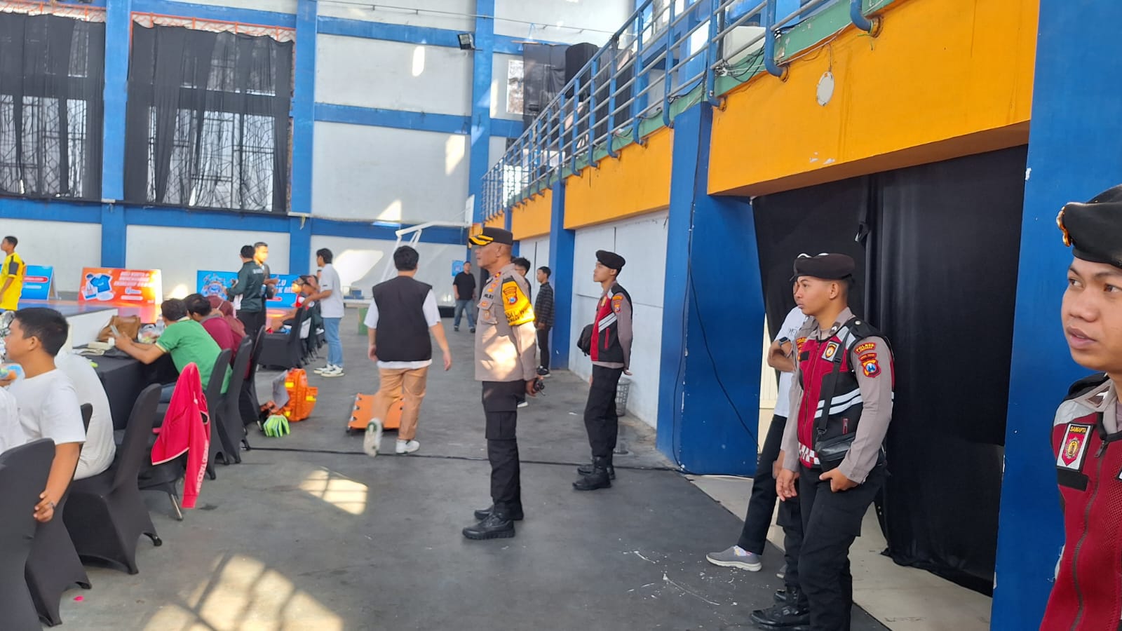 Polres Lamongan Amankan Hari Ketiga Turnamen Futsal Piala by.U Antar Pelajar