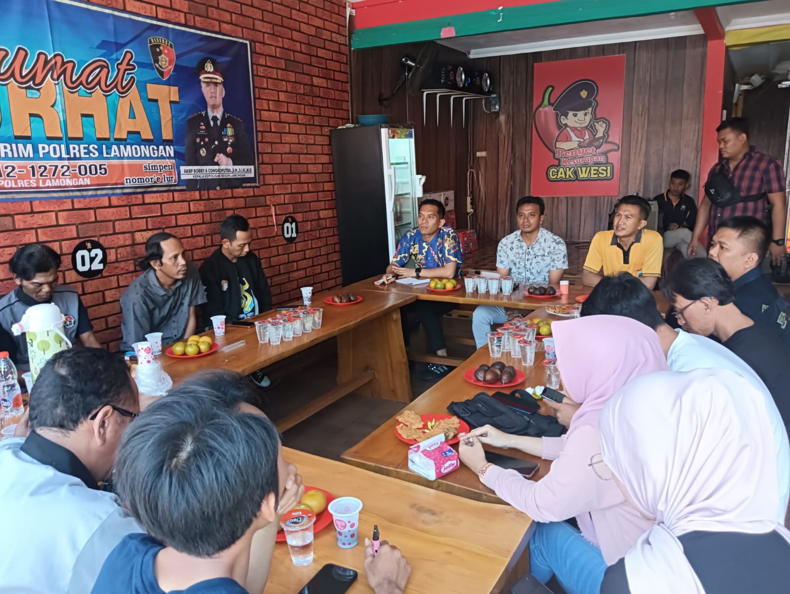Satreskrim Polres Lamongan Gelar Jumat Curhat Bersama Komunitas Media Sosial Lamongan