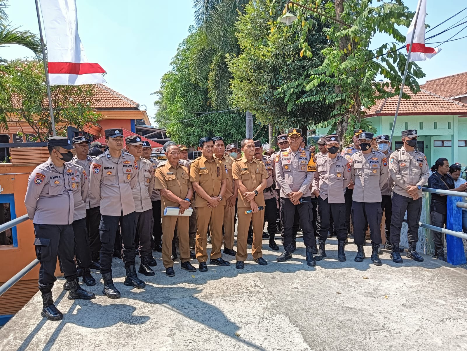 Polres Lamongan Amankan Aksi Unjuk Rasa PMII di Kantor BPBD Terkait Penanggulangan Bencana Kekeringan