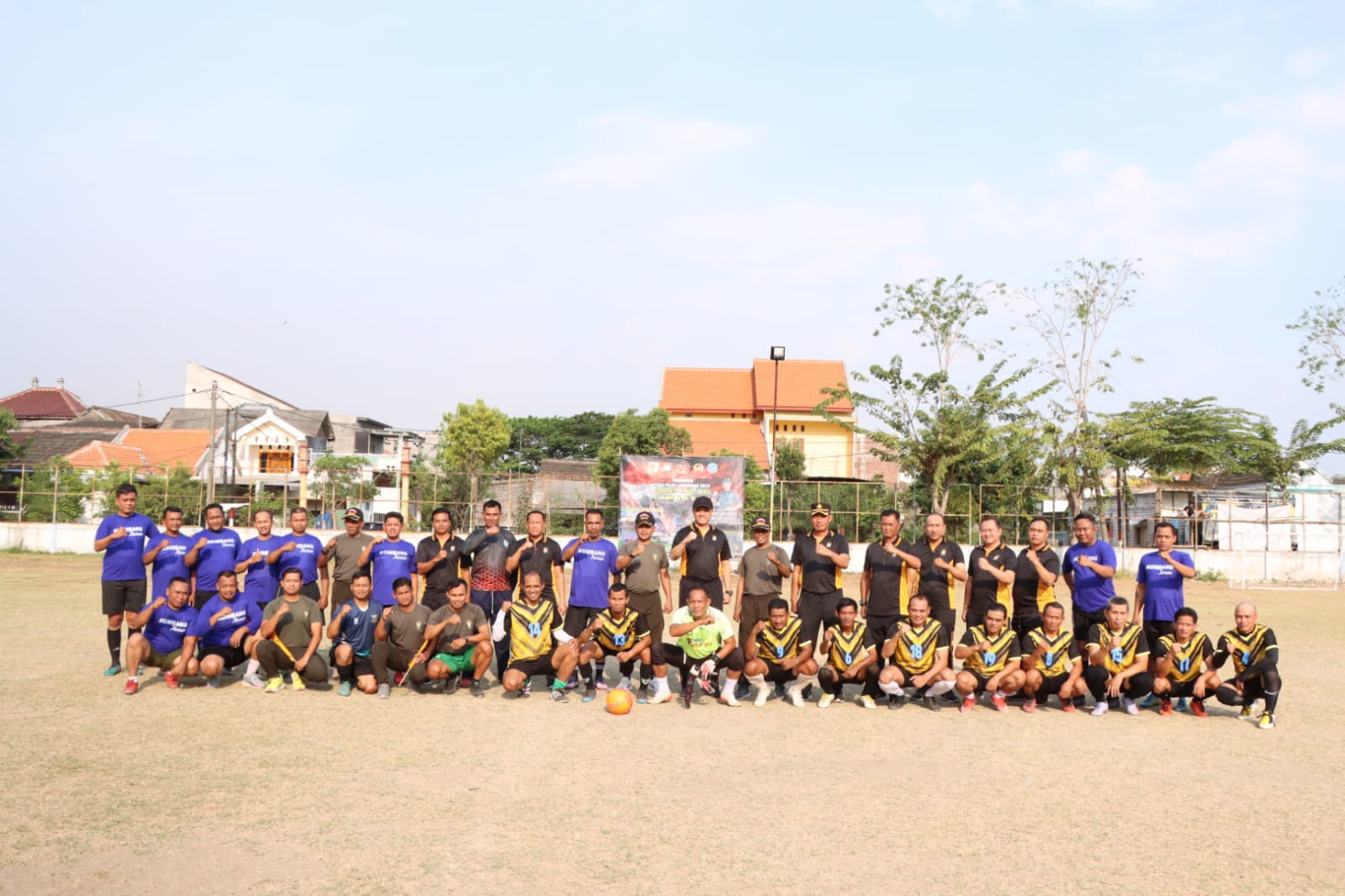 Kapolres Lamongan Resmikan Pembukaan Turnamen Sepak Bola 3 Pilar