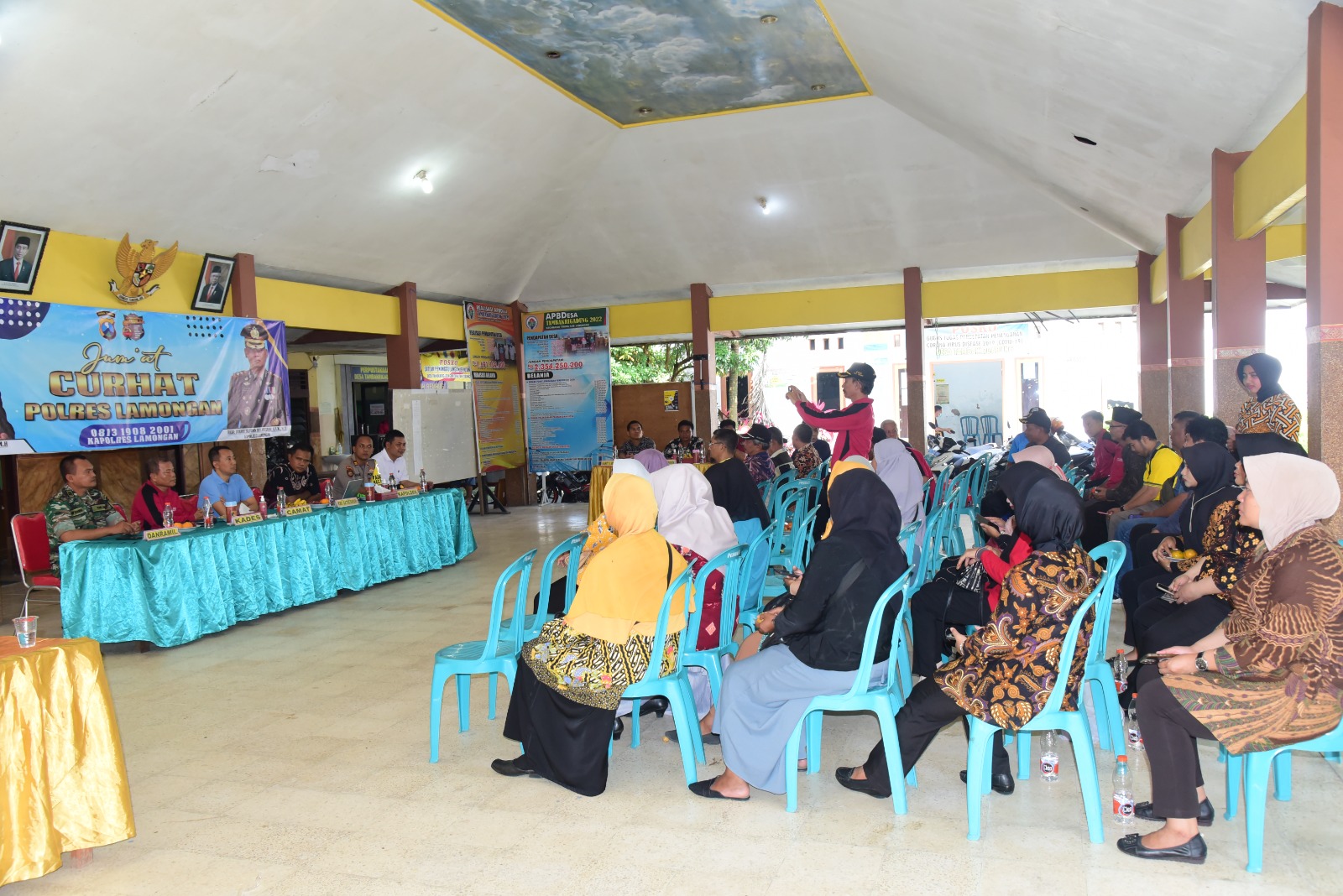 Polres Lamongan Polda Jatim Gelar Jumat Curhat Berikan Edukasi Tentang KDRT