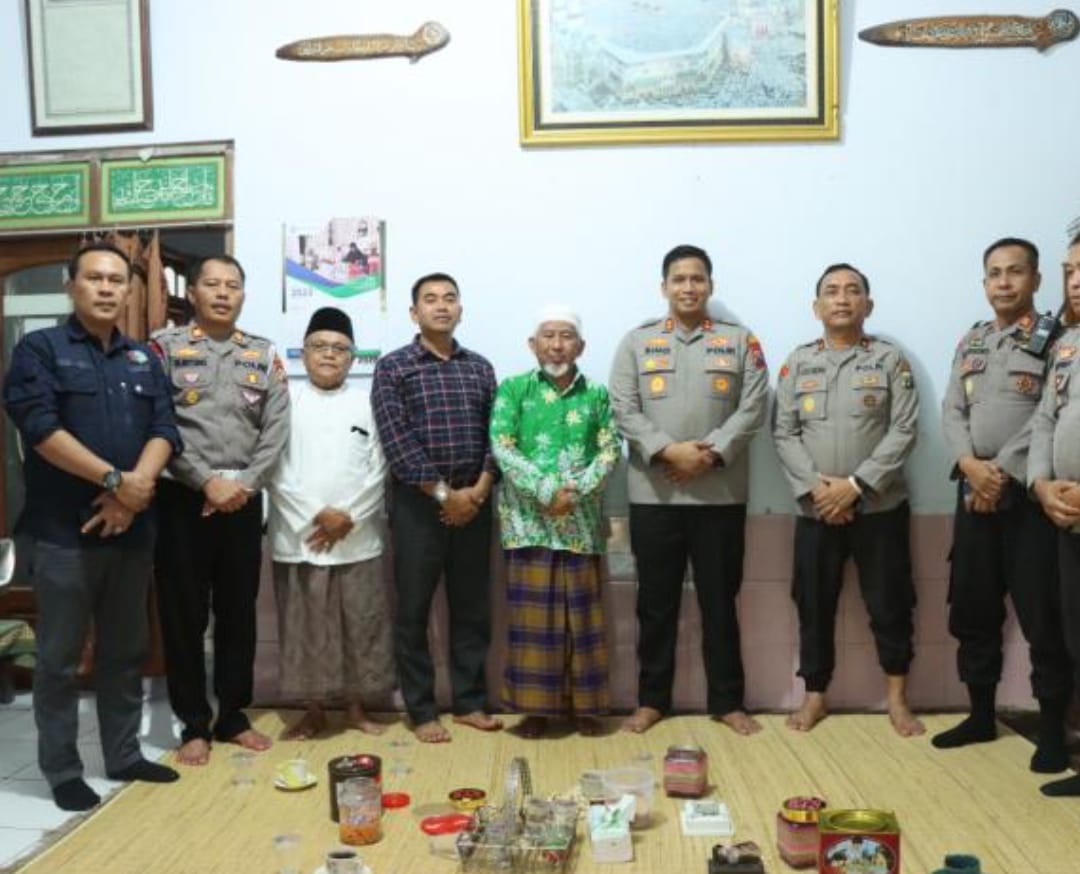 Perkuat Jalinan Silaturahmi, Kapolres Bondowoso Kunjungi Ponpes Nurut Tholabah