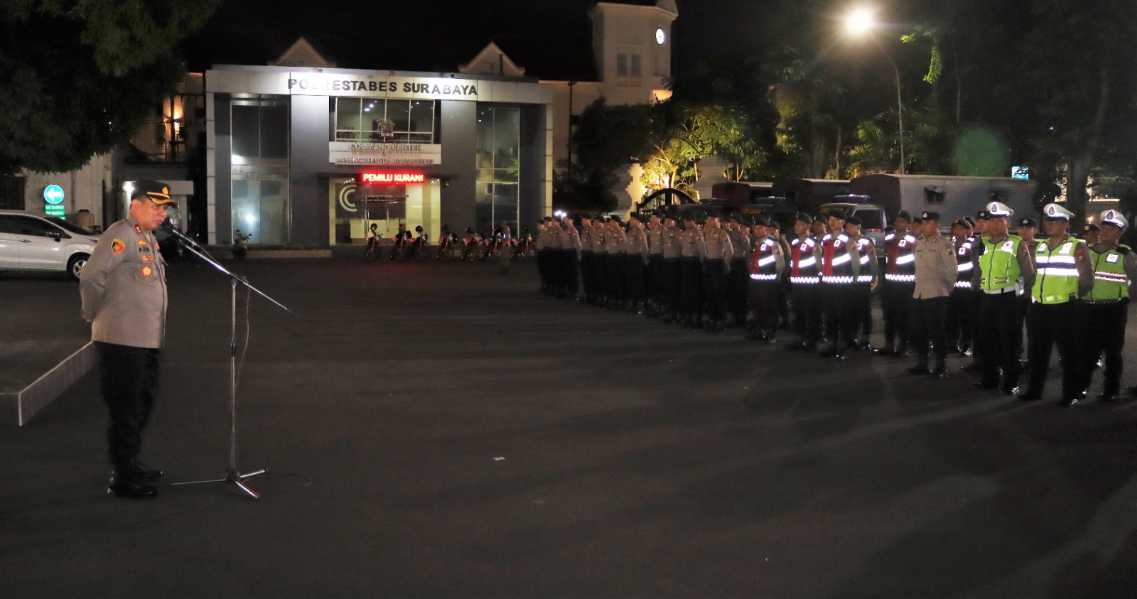 Kapolrestabes Surabaya Kerahkan Patroli Gabungan Tiga PIlar di Akhir Pekan, Cegah Gangguan Kamtibmas