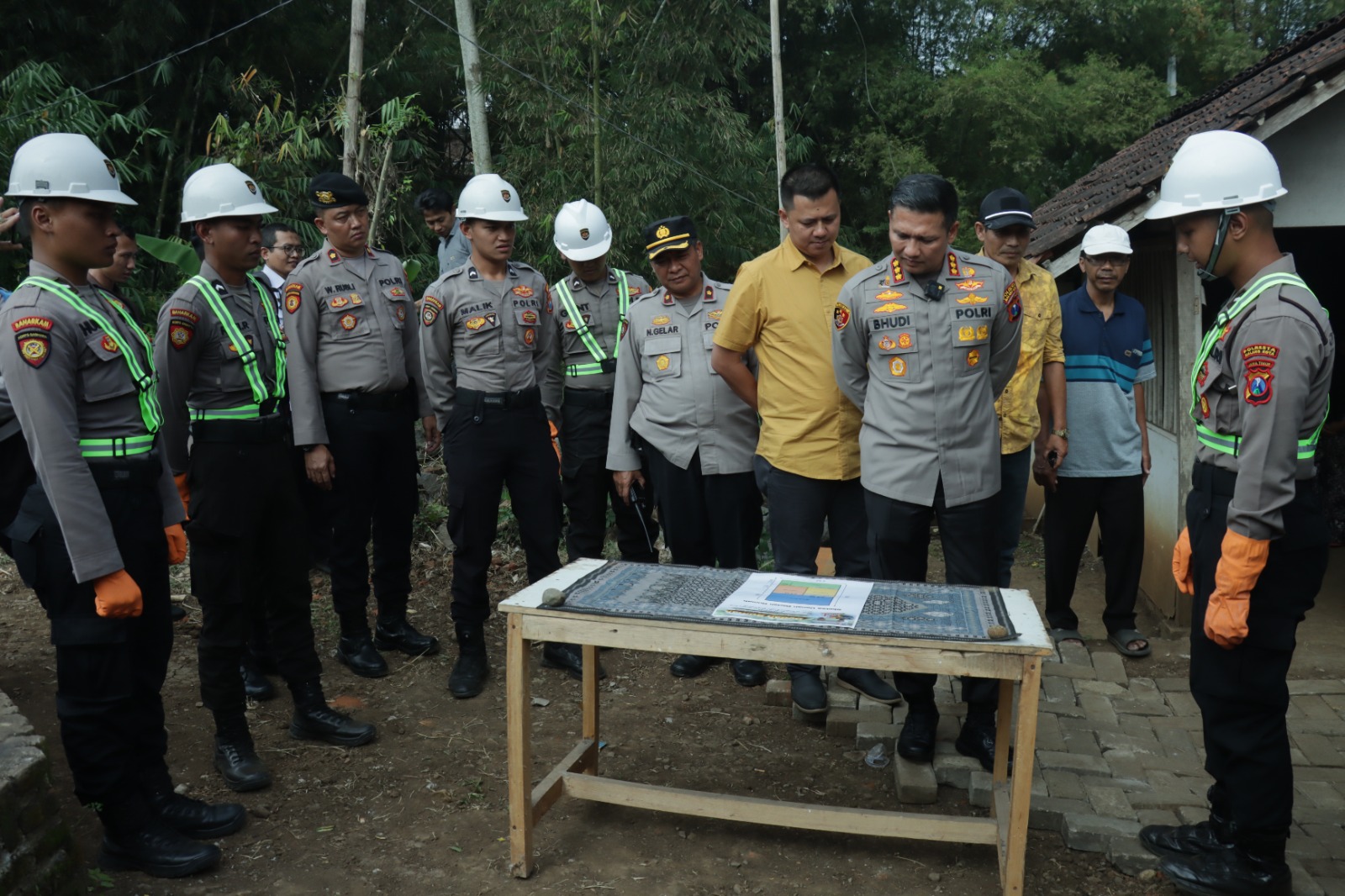 Sinergi Bersama Media, Polresta Malang Kota Gelar Bedah Rumah Sambut Hari Bhayangkara ke-77