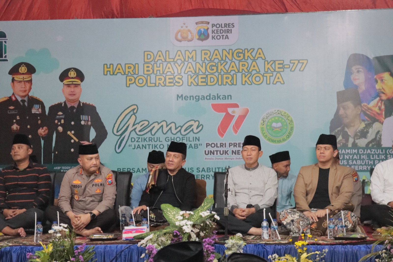 Jelang Hari Bhayangkara ke-77, Polres Kediri Kota Gelar Dzikrul Ghofilin Bersama Ribuan Jama’ah
