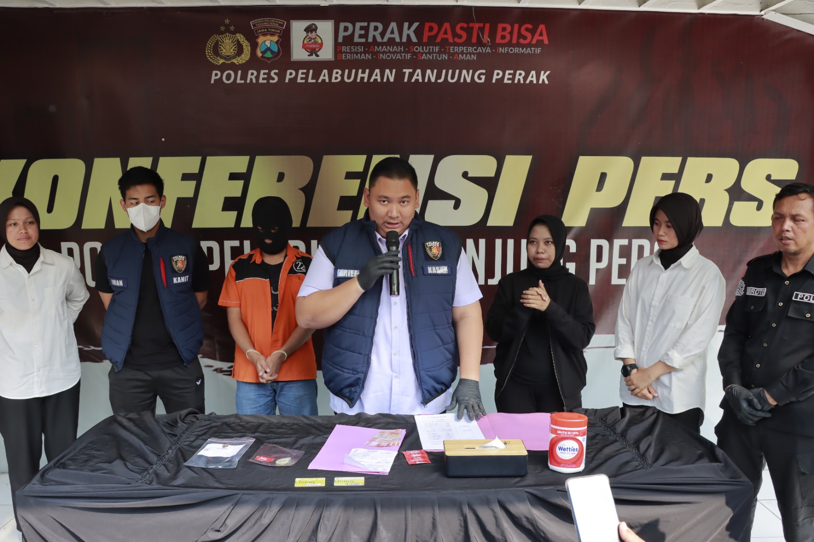 Polres Tanjungperak Berhasil Mengungkap Kasus TPPO Satu Tersangka Asal Bekasi Diamankan