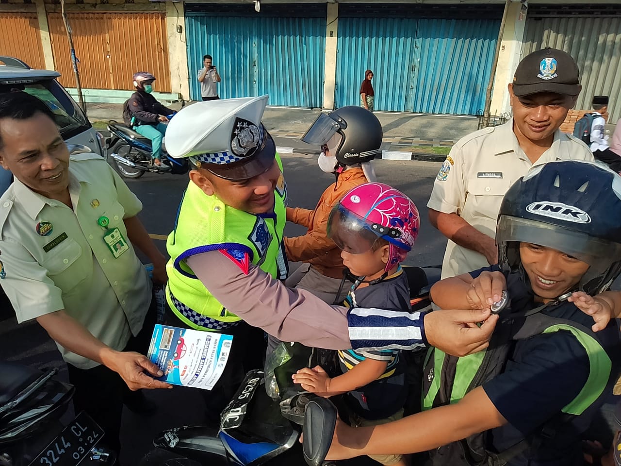Polres Bojonegoro Gelar Aksi Simpatik Ajak Masyarakat Tertib Berlalulintas
