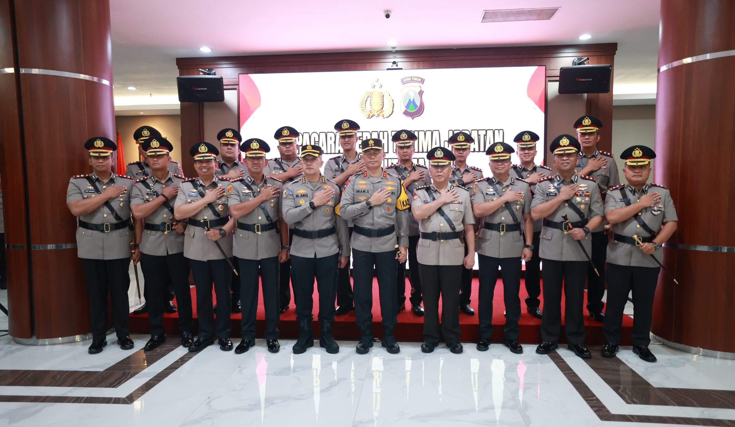 Kapolda Jatim Pimpin Sertijab PJU dan Kapolres Jajaran