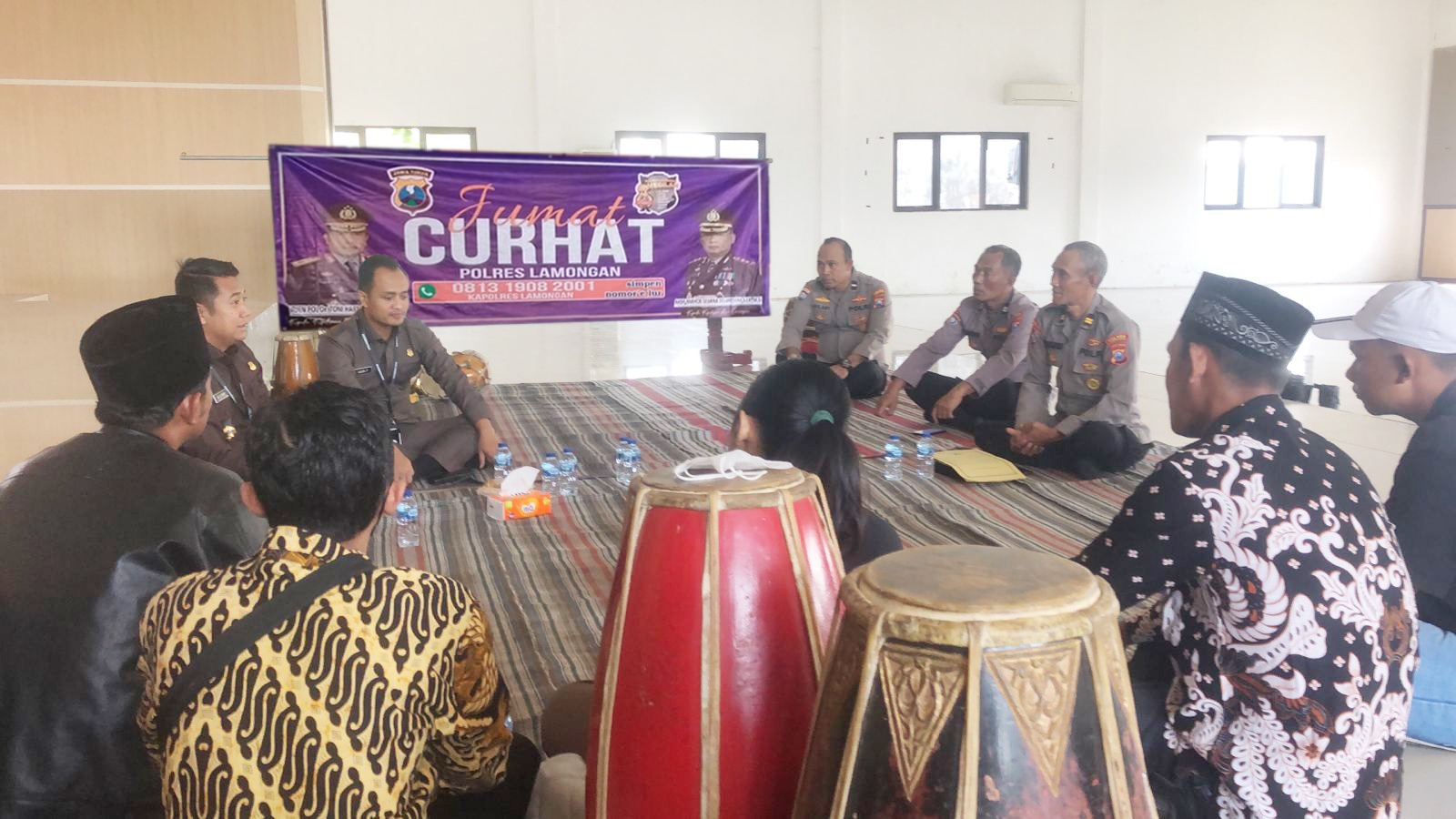 Polres Lamongan dan Komunitas Pekerja Seni Budaya Gamelan Bersatu Lawan Hoaks di Program Jumat Curhat Presisi