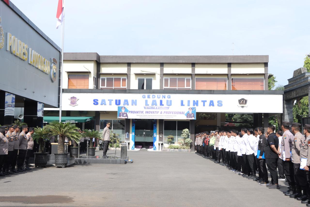Arahan Kapolres Lamongan Saat Apel Pagi Tekankan Kesiapan Anggota Hadapi Pemilu