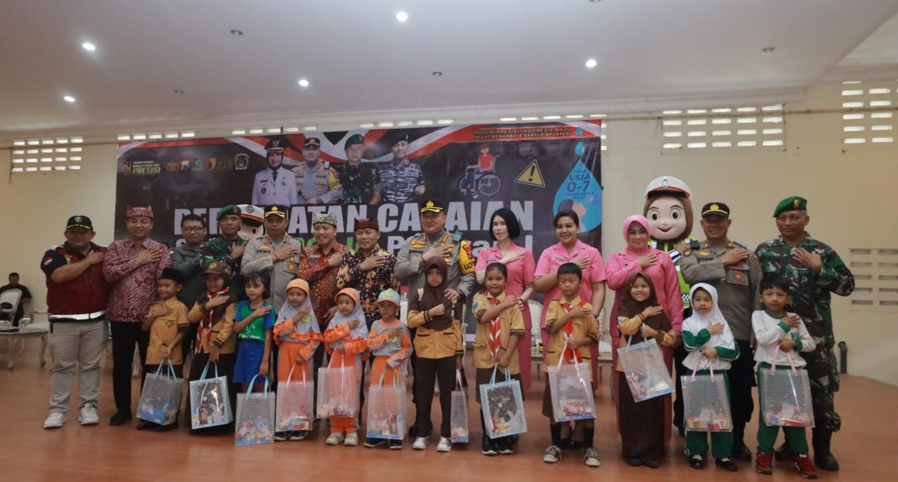 Cara Unik Polresta Banyuwangi Bantu Sukseskan Program Imunisasi Polio