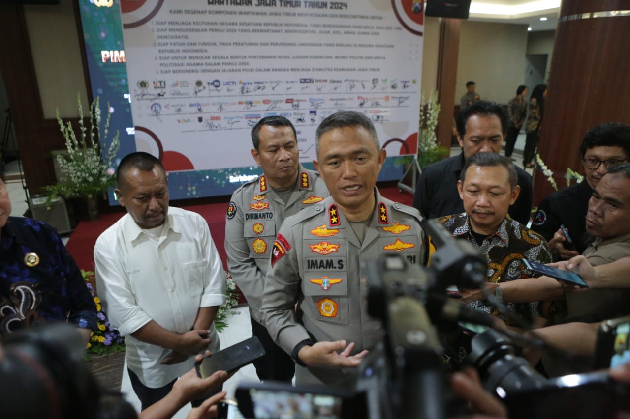 Gelar Piramida, Kapolda Jatim Bersama Media Deklarasikan Pemilu Damai
