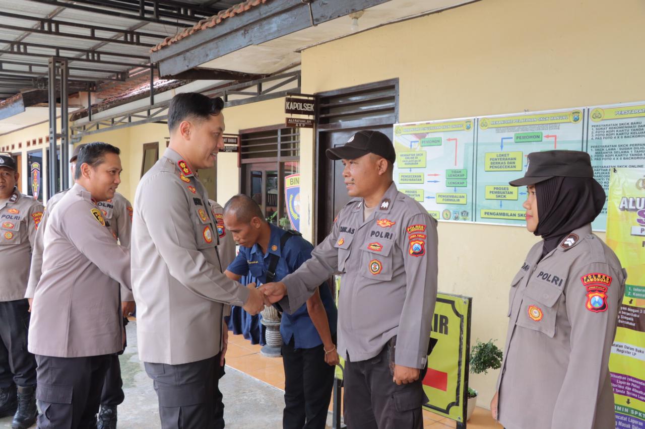 Kapolres Lamongan Sambangi Polsek Kembangbahu dan Modo, Perkuat Sinergi dan Tingkatkan Kinerja