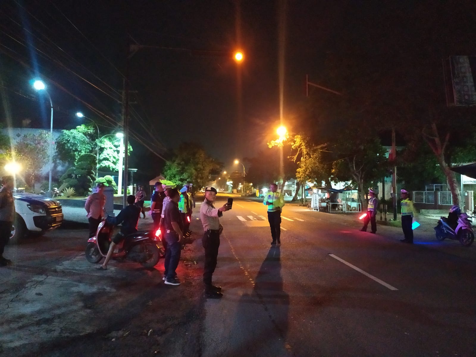Guna Antisipasi Gangguan Kamtibmas Selama Bulan Ramadhan, Polres Lamongan Gelar Patroli Harkamtibmas