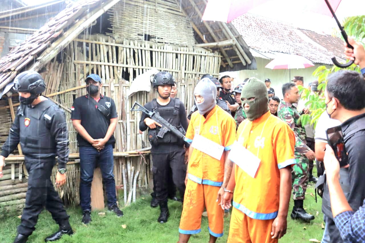 Polisi Berhasil Amankan Dua Tersangka Pencuri Sapi di Lumajang
