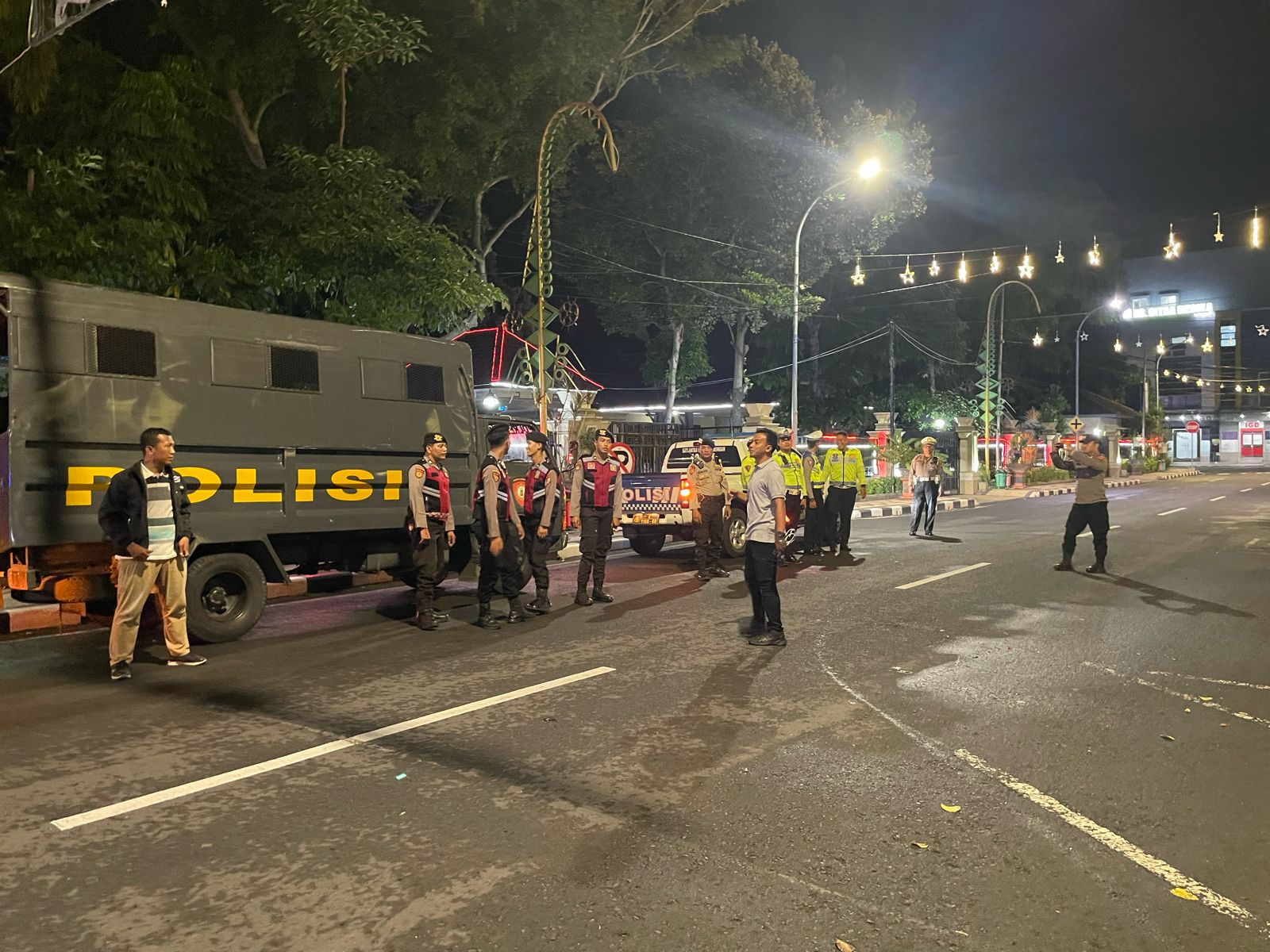 Polres Lamongan Laksanakan Patroli Harkamtibmas Tahap Hitung Suara Pemilu 2024