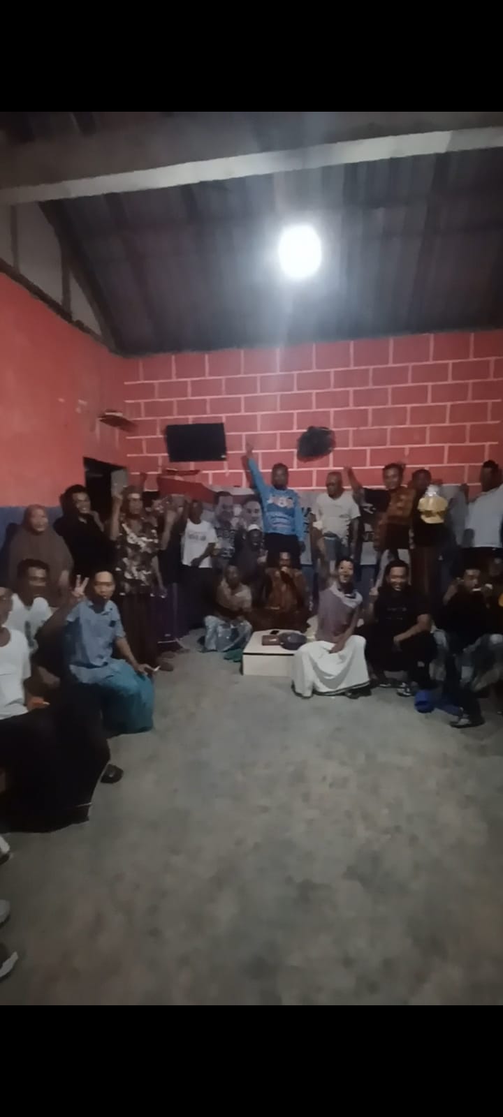 DOA BERSAMA DAN SYUKURAN MASYARAKAT PETANI TAMBAK LAMONGAN PASKA PENGUMUMAN OLEH KPU RI ATAS KEMENANGAN PRABOWO-GIBRAN