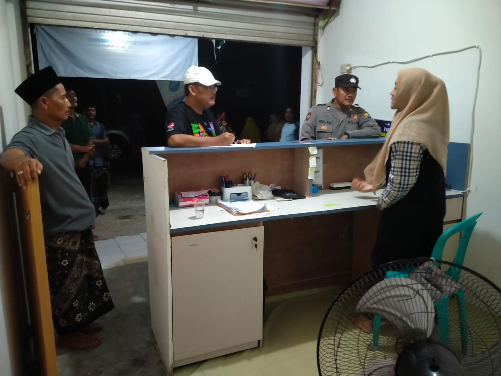 Respon Cepat Polsek Turi Datangi TKP Pencurian Dengan Kekerasan Di Ruko Kemlagigede Turi Lamongan