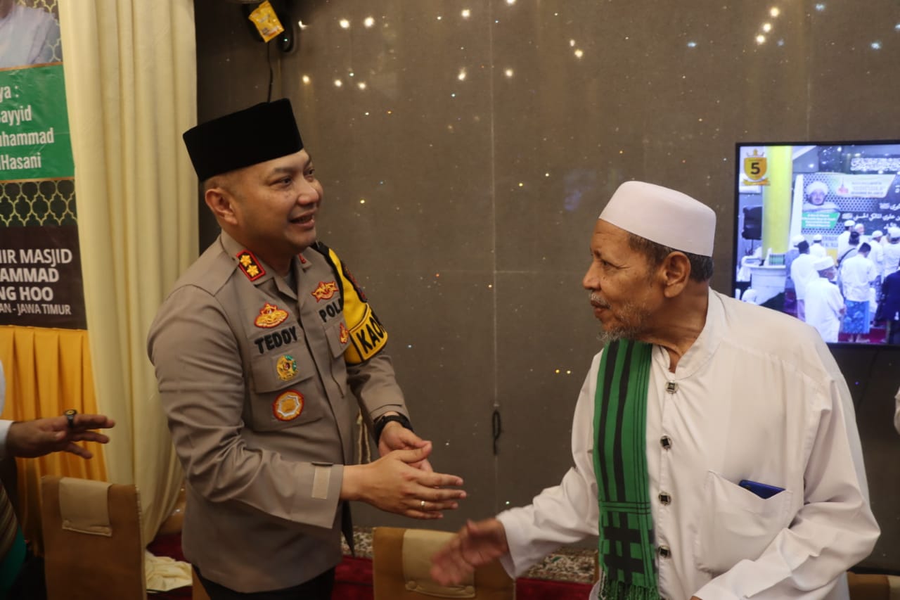 Hadiri Haul Abuya Assayyid Muhammad Bin Alawi Al-Maliki, Kapolres Pasuruan Ajak Ulama Tetap Jaga NKRI
