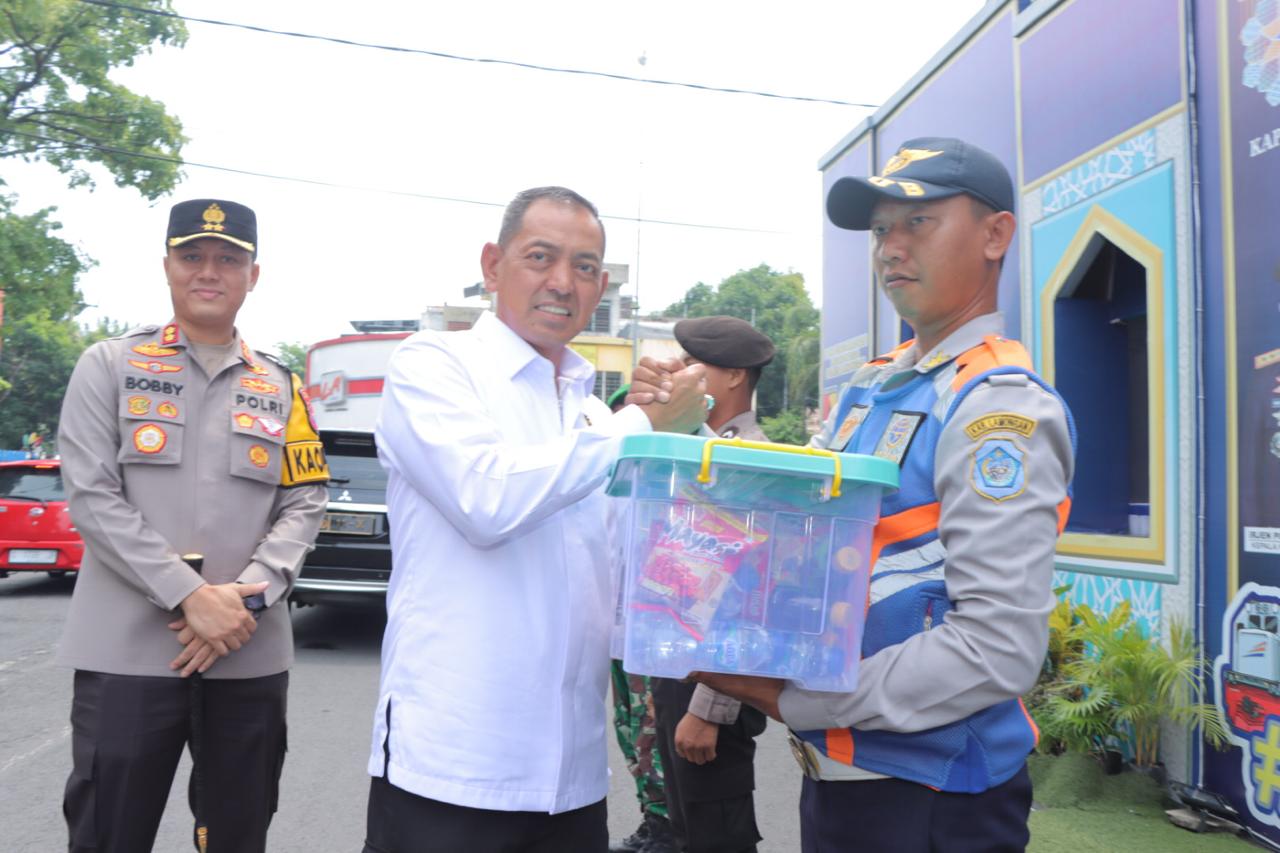 Kapolres Lamongan Terima Kunjungan Kerja dan Asistensi Pamatwil dalam Operasi Ketupat Semeru 2024
