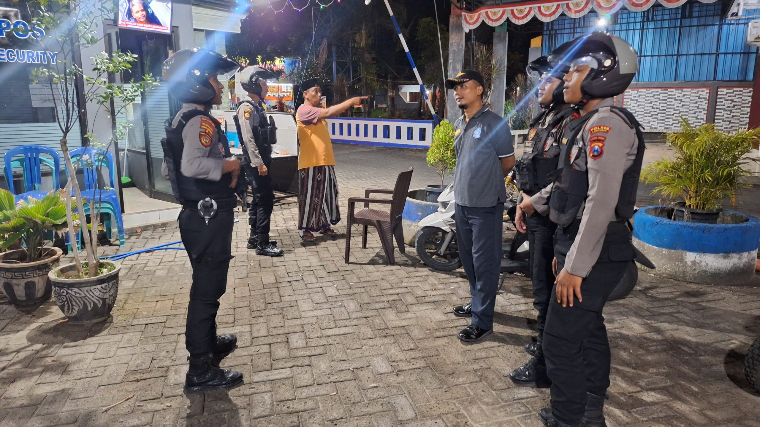 Satgas Preventif Ops Ketupat Semeru 2024 Polres Lamongan Gelar Patroli Perumahan dan Tempat Rawan