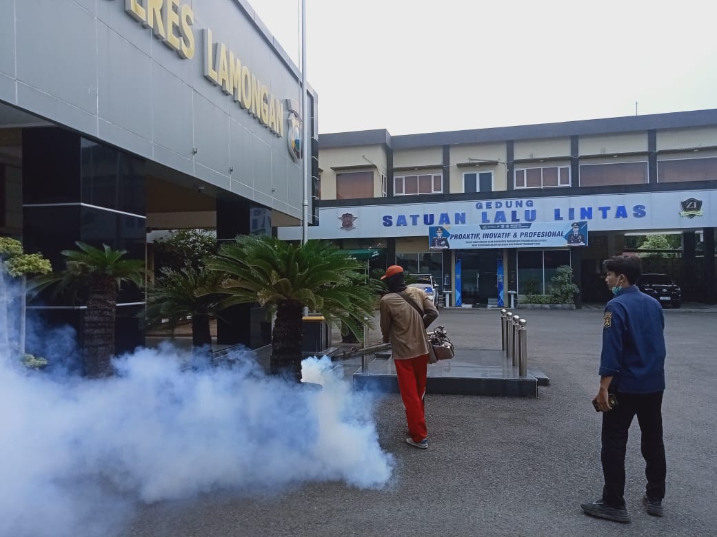 Polres Lamongan Gelar Fogging untuk Cegah Penyakit Demam Berdarah