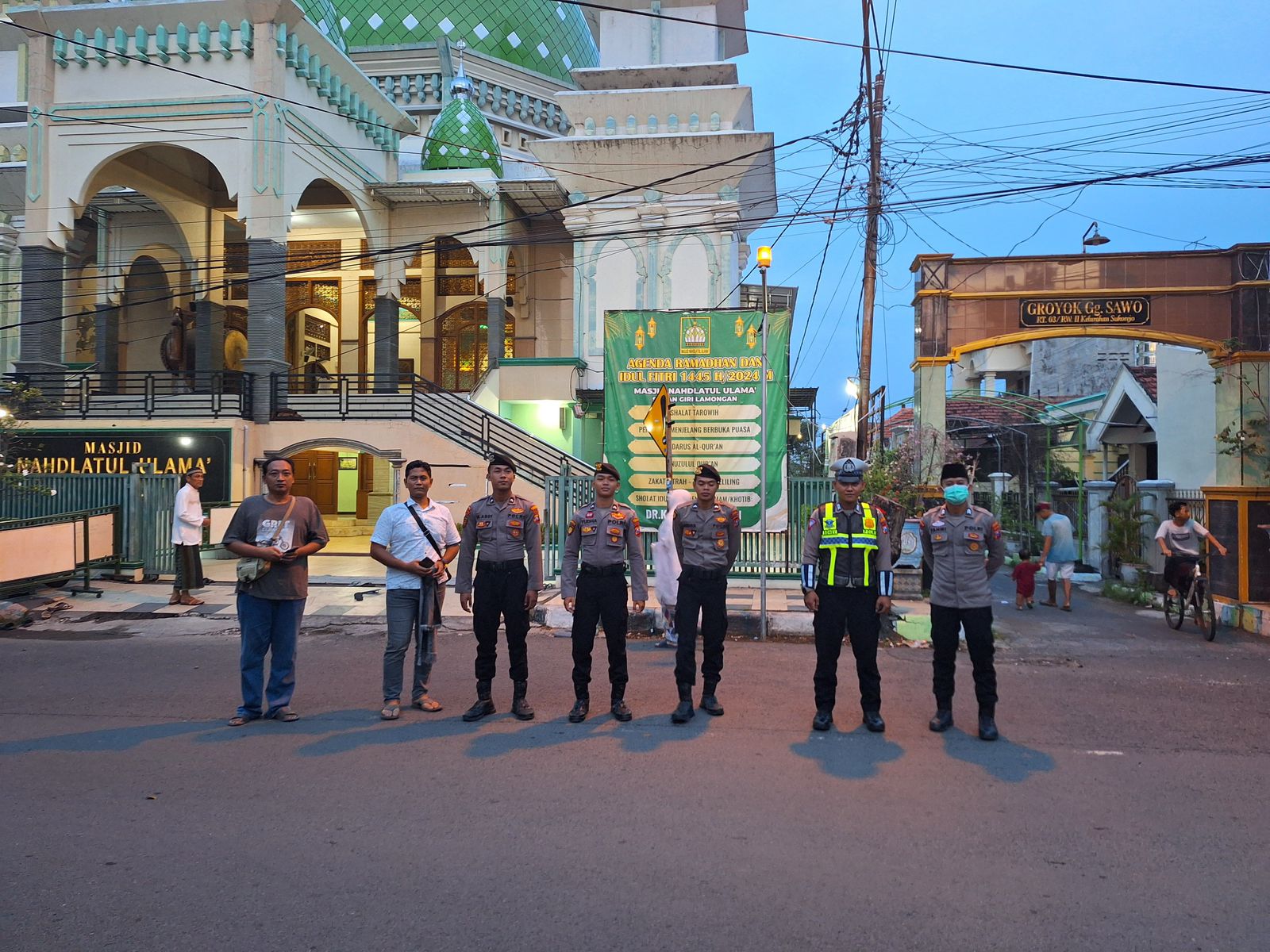 Polres Lamongan Berhasil Amankan Sholat Idul Fitri 1445 H di wilayah Lamongan