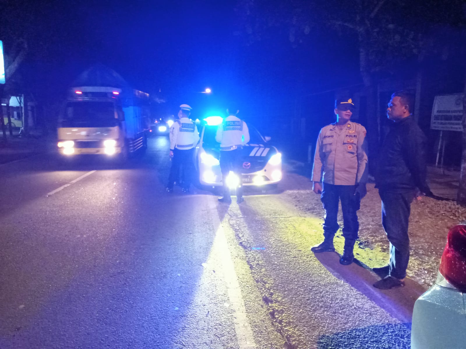 Polres Lamongan Laksanakan Patroli Blue Light dalam Rangka Harkamtibmas Wilayah Kabupaten Lamongan