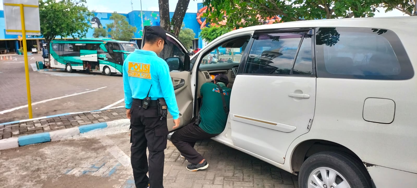 Polres Lamongan Gelar Pengamanan Di Tempat Wisata WBL dan Maharani Zoo