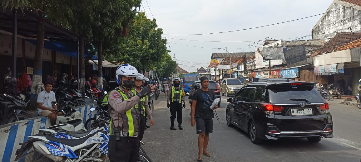 Satlantas Polres Lamongan Masifkan Patroli untuk Mengatasi Kemacetan Arus Mudik