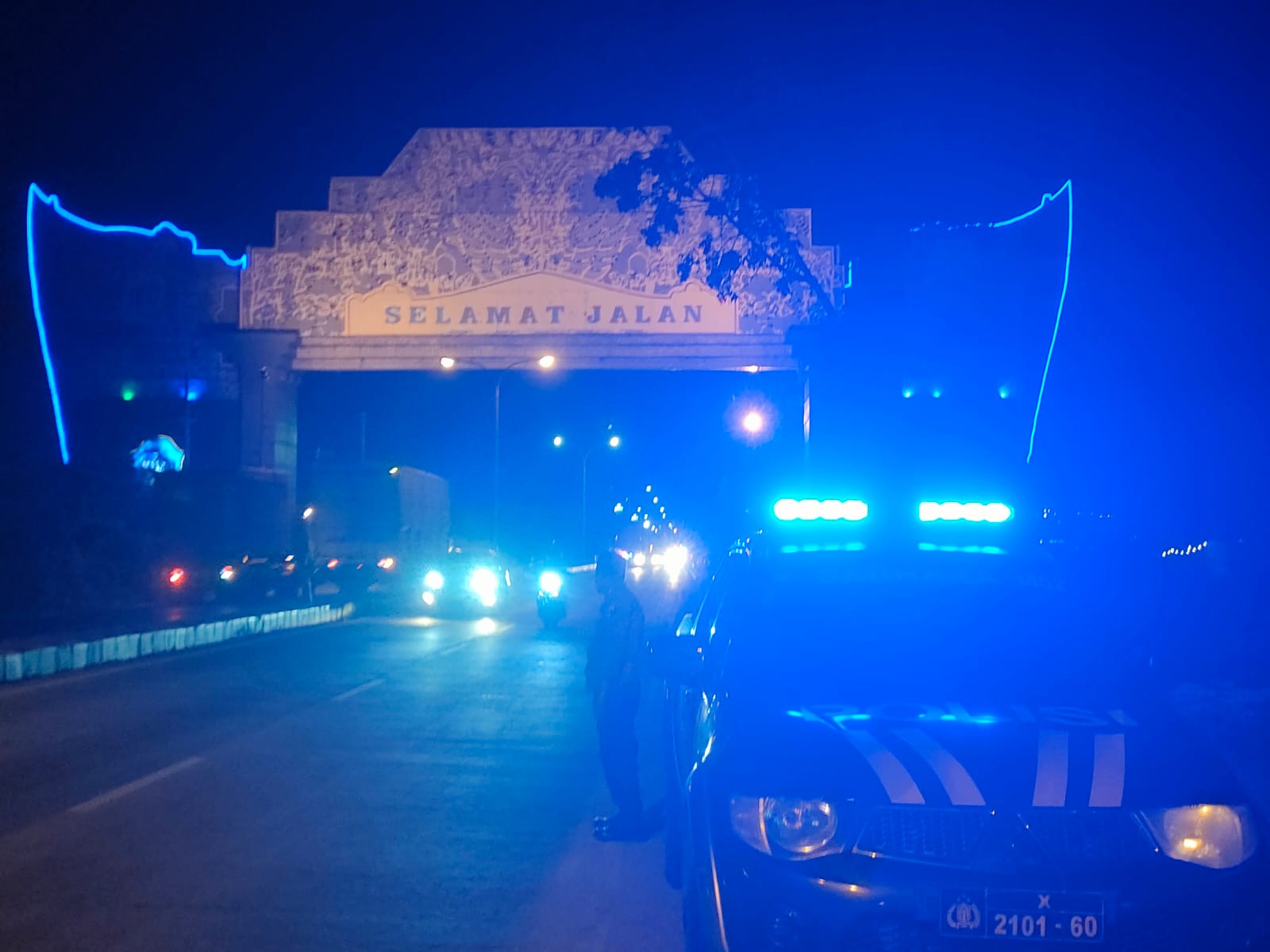 Cegah Gangguan Kamtibmas, Personel Polres Lamongan Laksanakan Patroli Blue Light