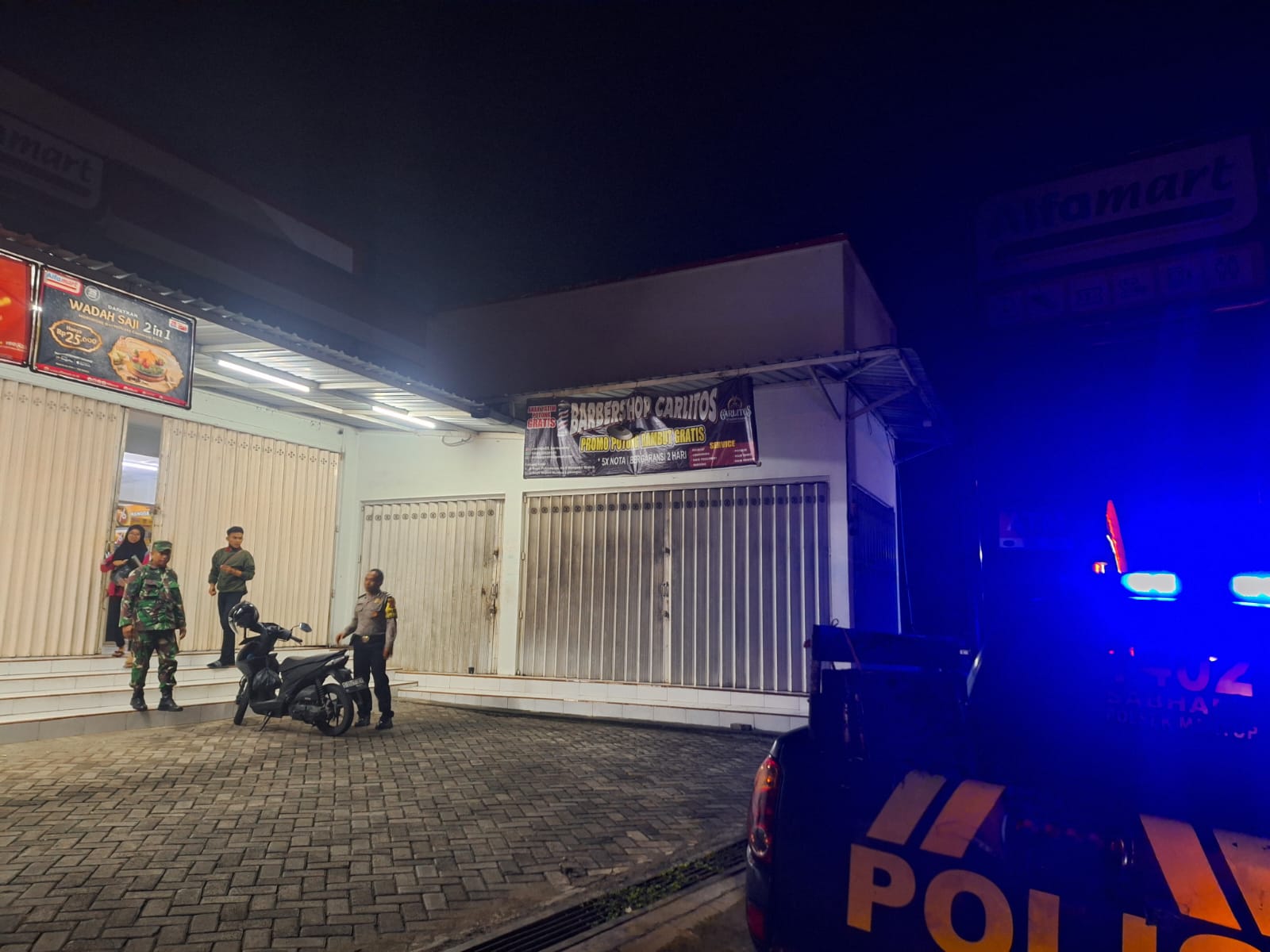 Antisipasi Tindak Kriminalitas, Anggota Polres Lamongan Laksanakan Patroli Blue Light