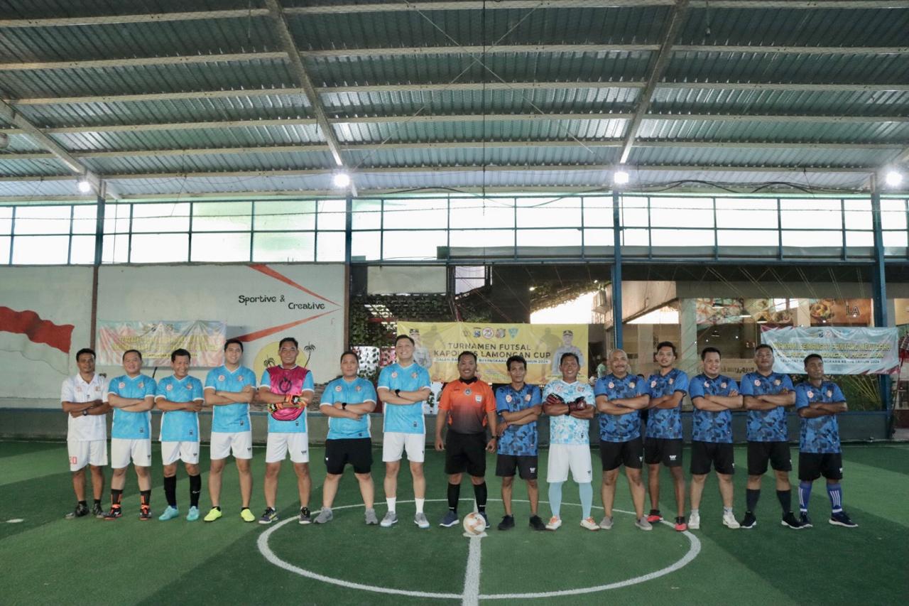 Semarak Hari Bhayangkara ke-78: Kapolres Lamongan Gelar Futsal Bersama Media