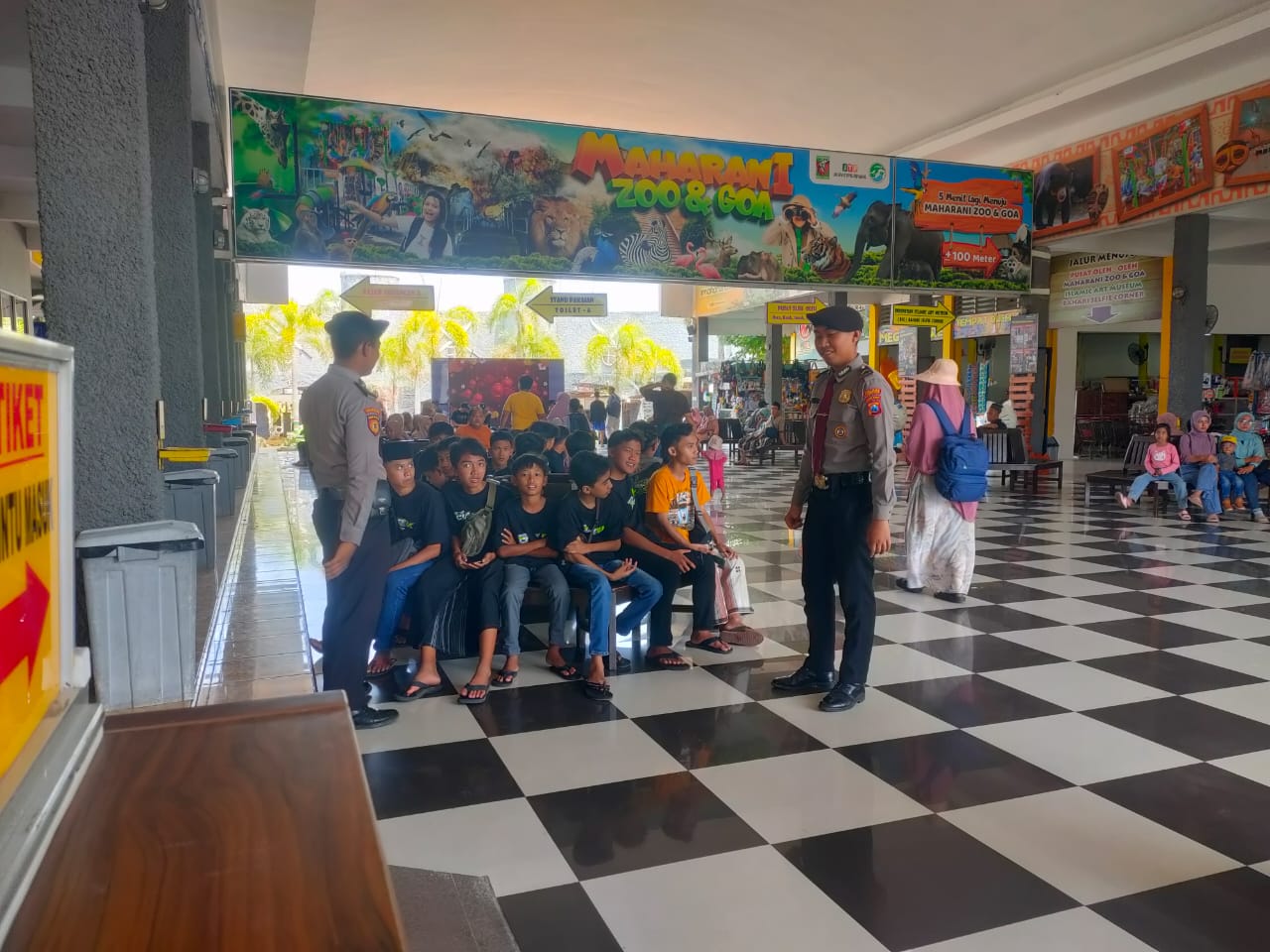 Polres Lamongan Tingkatkan Pengamanan di WBL saat liburan.