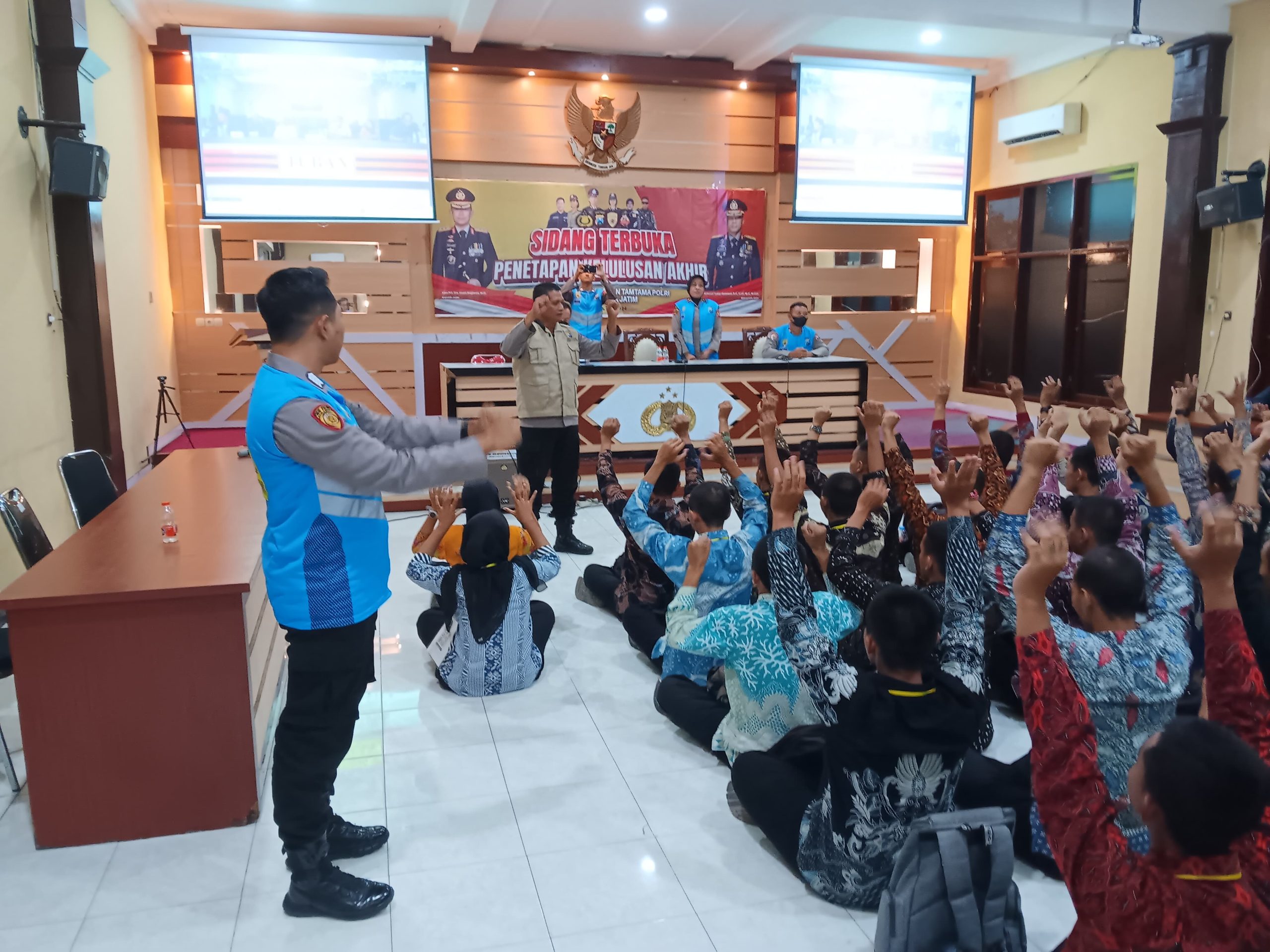 Selamat, 18 Casis Polres Lamongan Lulus Seleksi Penerimaan Anggota Bintara dan Tamtama Polri Gel II Tahun 2024