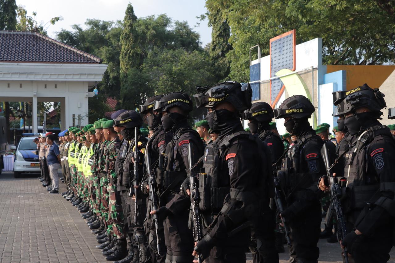 Kapolres Lamongan Siagakan 1.736 Personel Gabungan dalam rangka Pengamanan Pengesahan Warga Baru PSHT Cabang Lamongan 2024