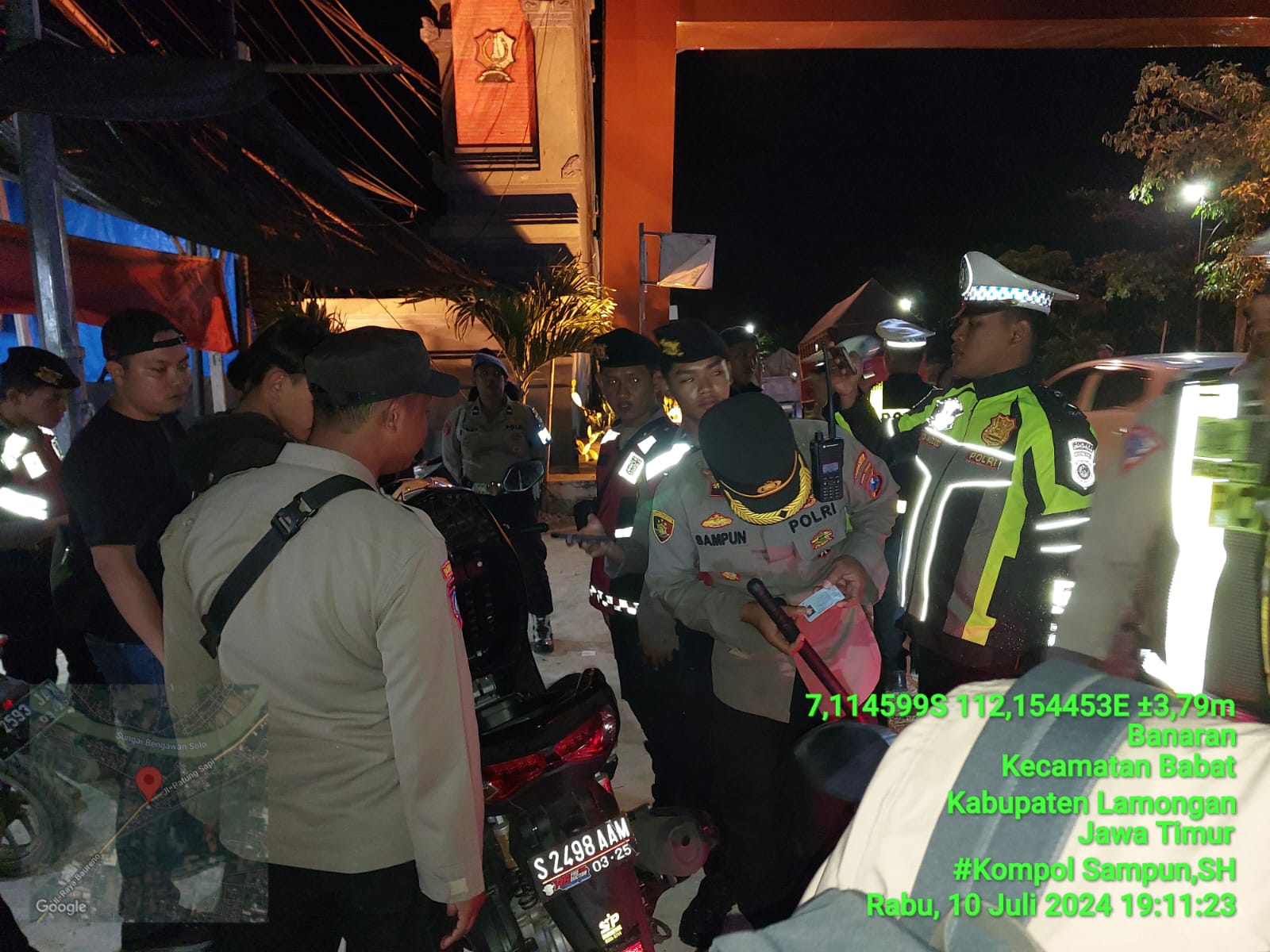 Polres Lamongan Lakukan Penyekatan Guna Antisipasi Kegiatan Pengesahan Di Wilayah Bojonegoro