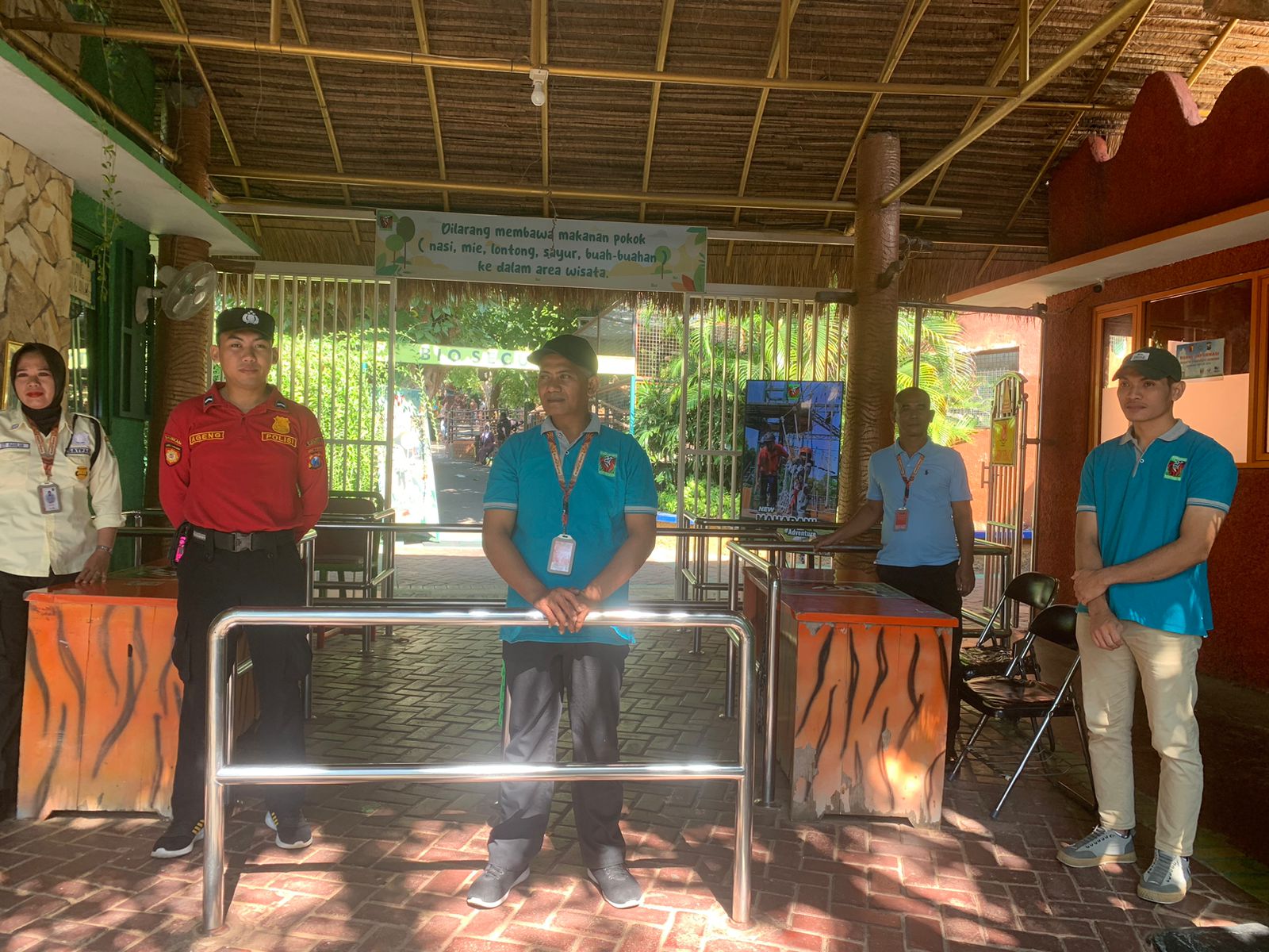 Polres Lamongan Laksanakan Pengamanan Di Tempat Wisata