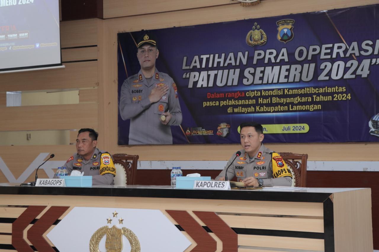Jelang Ops Patuh Semeru 2024, Polres Lamongan Laksanakan Latihan Pra Ops