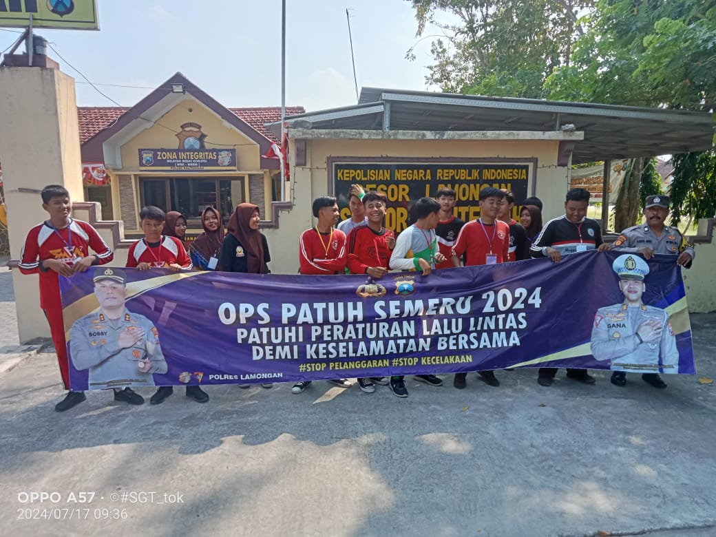 Polres Lamongan Patroli sekaligus Sosialisasikan Ops Patuh Semeru 2024